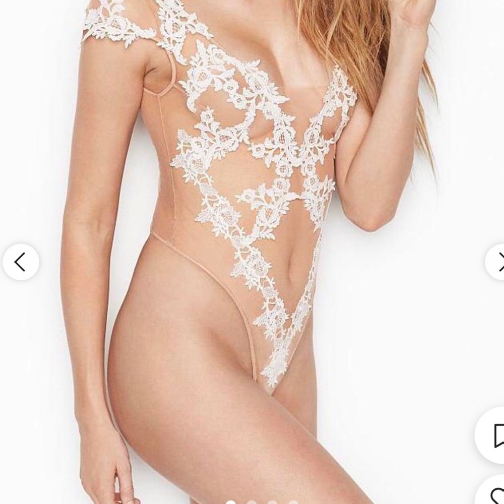Victoria’s Secret NWT Nude with Lace Teddy